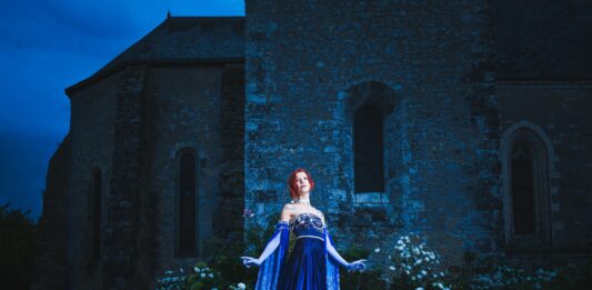 Féerie noire : l’art du cosplay contrasté