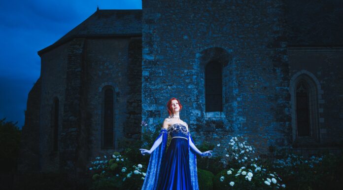Féerie noire : l’art du cosplay contrasté